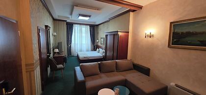 ELSA HOTEL