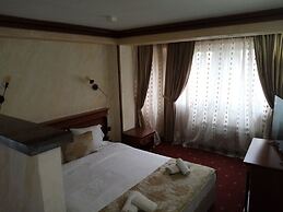 ELSA HOTEL