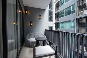 Bayphere residence by Prop Hopper
