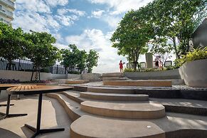 Bayphere residence by Prop Hopper