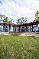 Bluphere residence by Prop Hopper