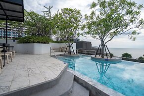 Bluphere residence by Prop Hopper