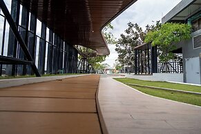 Bluphere residence by Prop Hopper