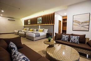 Alima ARQ Beach Resort