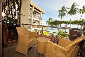 Alima ARQ Beach Resort