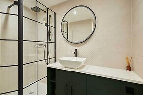 Host Stay Holmfirth Hideaway