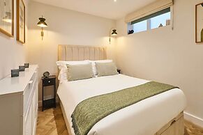 Host Stay Holmfirth Hideaway