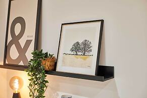 Host Stay Holmfirth Hideaway