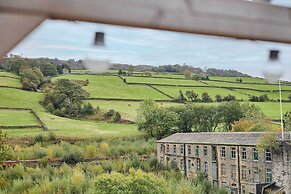 Host Stay Holmfirth Hideaway