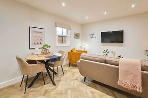Host Stay Holmfirth Hideaway