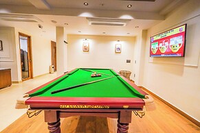 Carom Hotel Manali