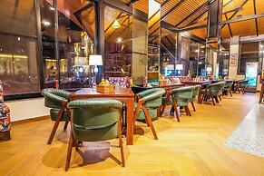 Carom Hotel Manali