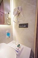 Carom Hotel Manali