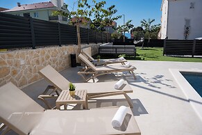 Relax apartment with private pool I