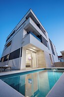 Relax apartment with private pool I