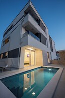 Relax apartment with private pool I