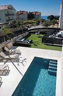 Relax apartment with private pool I