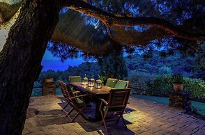 Villa Lauriet Kratigos - Private Escape With Views