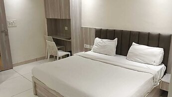 Hotel Red Chilly Adarsh Nagar