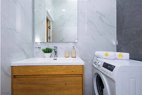 Apartment by Luxe Group TT198