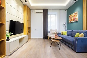 Apartment by Luxe Group TT198