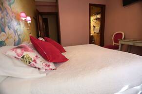 Hostal Goya Suites