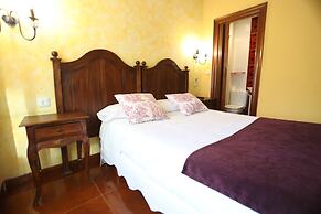 Hostal Goya Suites