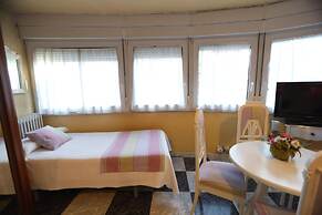 Hostal Goya Suites