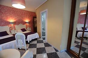 Hostal Goya Suites