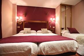 Hostal Goya Suites