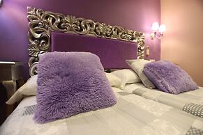 Hostal Goya Suites