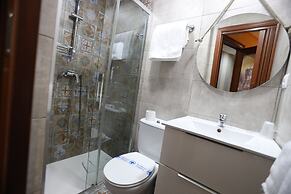 Hostal Goya Suites