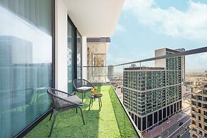 Binghatti Suites by Hostiva - City View