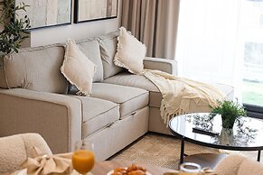 Binghatti Suites by Hostiva - City View