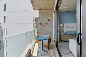 Paravian by Casago