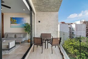 Paravian by Casago