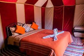 Sunshine luxury desert camp