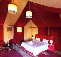 Sunshine luxury desert camp