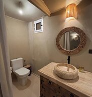 Sunshine luxury desert camp