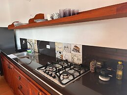 leyvaYork Apartasuites
