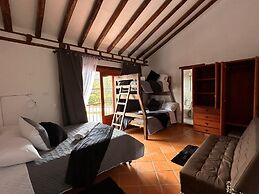 leyvaYork Apartasuites