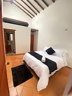 leyvaYork Apartasuites