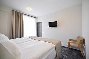 Stonehenge Hotel & Restaurant
