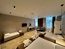 HOTEL NEON