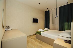 HOTEL NEON