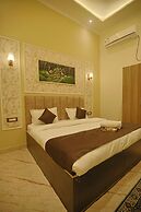 Hotel Om Vilas