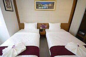 Patong Expat Hotel