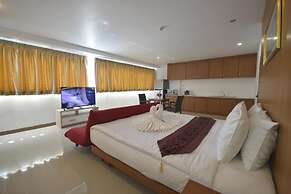 Patong Expat Hotel