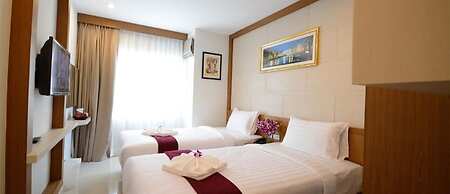 Patong Expat Hotel