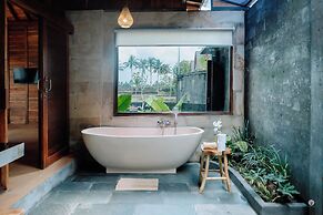 Uma Sunset Villa